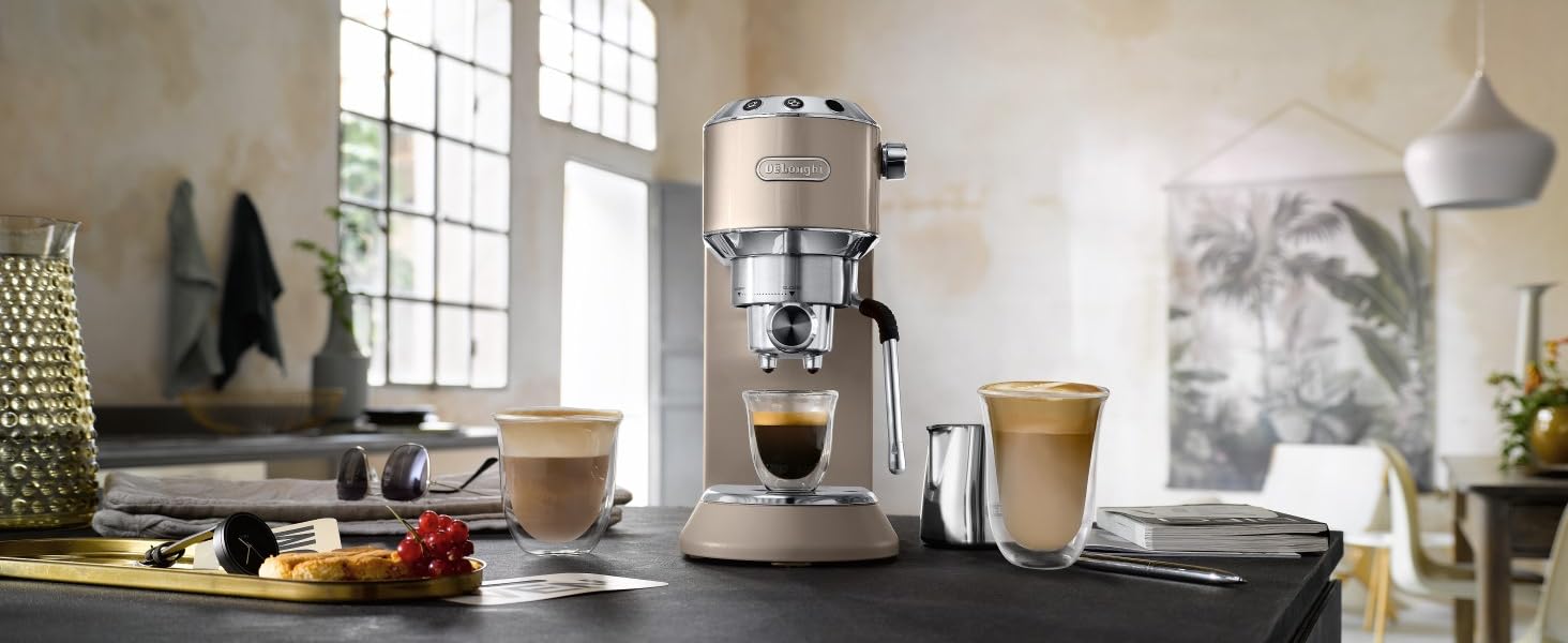 Еспресо-машина De'Longhi Style EC 685.B Dedica + Kit Barista: компактна, з професійним капучинатором, для кави та ESE-капсул