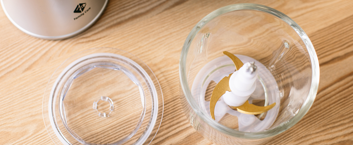 Електричний подрібнювач Family Care для кухні: 3 титанові леза, 300W, скляна чаша 600 мл, багатофункціональний, для м'яса, цибулі, овочів, горіхів, льоду