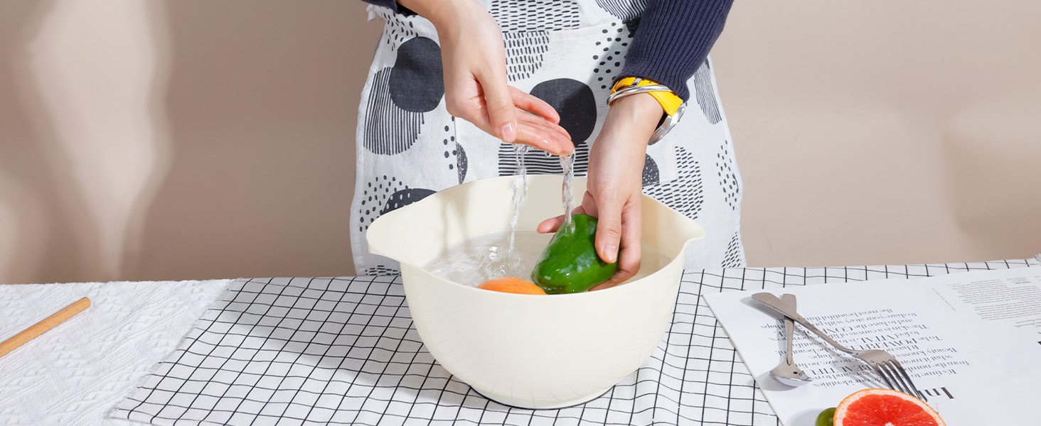 Набір мисок для змішування BoxedHome (4 шт.) з пластику, бежевий. Миски для салатів, ручне миття, неслизькі, стійкі, для сервірування та приготування їжі.