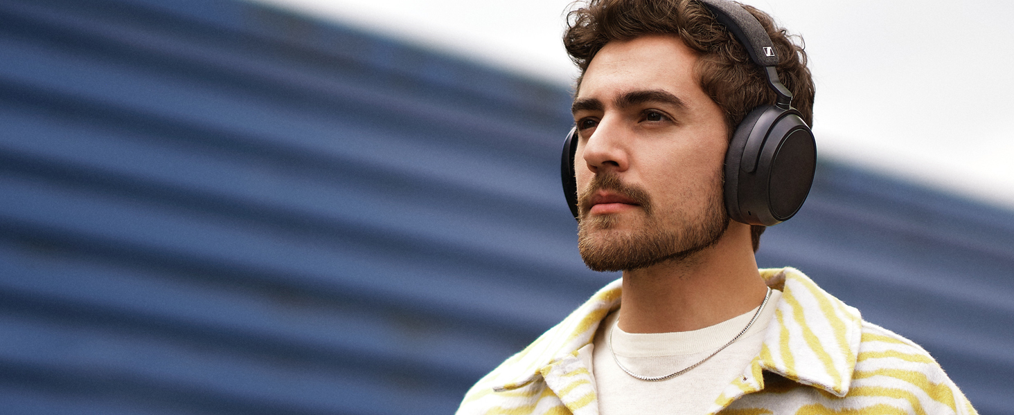 Навушники бездротові Sennheiser Momentum 4 Wireless Noise Cancelling – Bluetooth, з активним шумозаглушенням, чорні