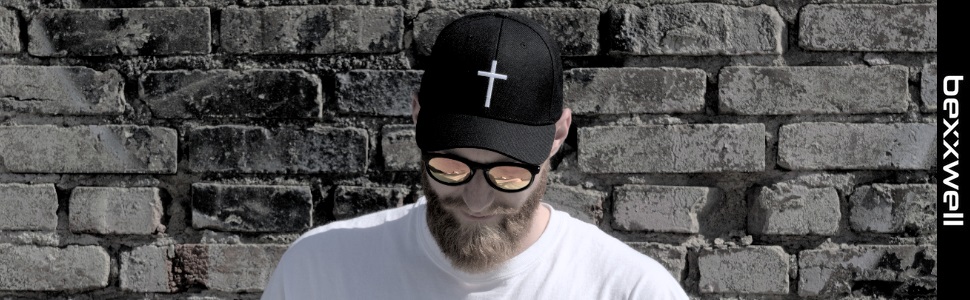 Чорна кепка Snapback з хрестом (унісекс, оптимальна посадка)