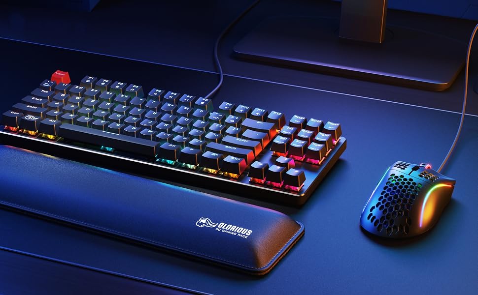 Підставка під зап'ястя для ігрової клавіатури Glorious Gaming Padded Keyboard Wrist Rest, чорна, прогумована основа, 440 x 100 x 17 мм