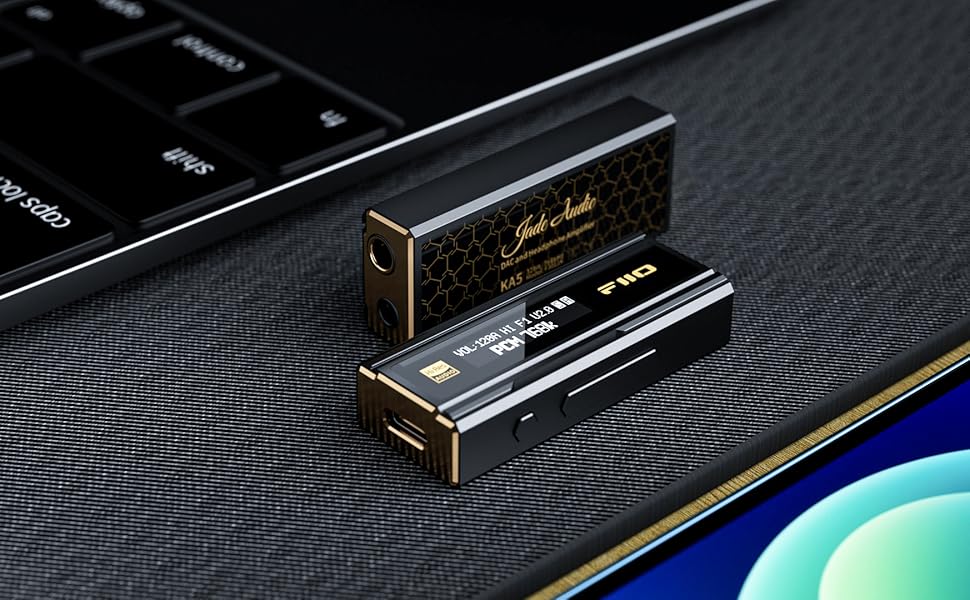 Портативний ЦАП та підсилювач навушників FiiO KA5 з OLED-дисплеєм (3,5 мм та 4,4 мм баланс)