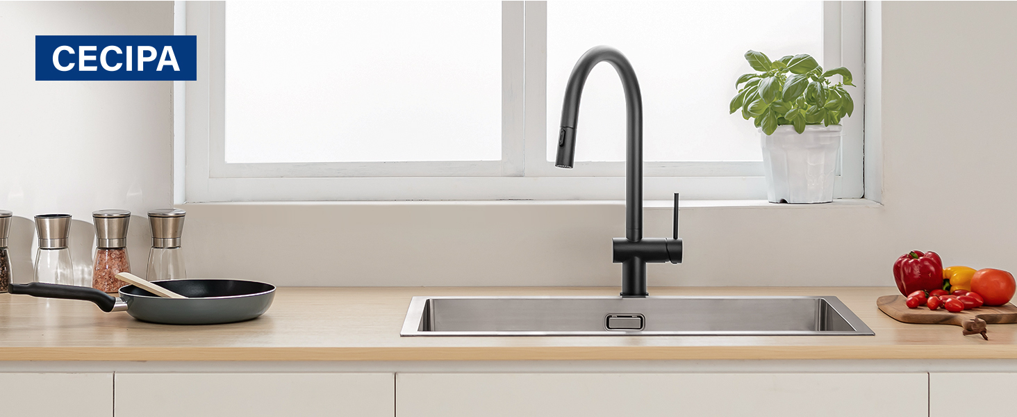 Чорний кухонний змішувач CECIPA SOFETIY SERIE з висувною лійкою, 360° поворот, нержавіюча сталь, 2 режими струменя
