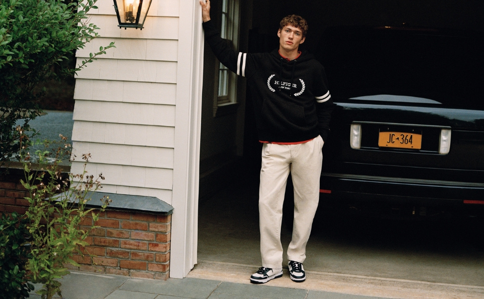Чоловіча сумка через плече Tommy Hilfiger Signature Mini Reporter, чорна, універсальний розмір
