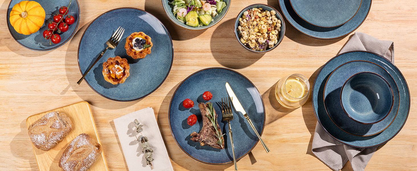 GBHOME Набір посуду з кераміки, 24 частини (12-ти та 24-ти місний), ручної роботи, реактивна глазур, тарілки та миски, стійкий до сколів та тріщин, придатний для миття в посудомийній машині та використання в мікрохвильовці, білий колір (Ceylon Blau)