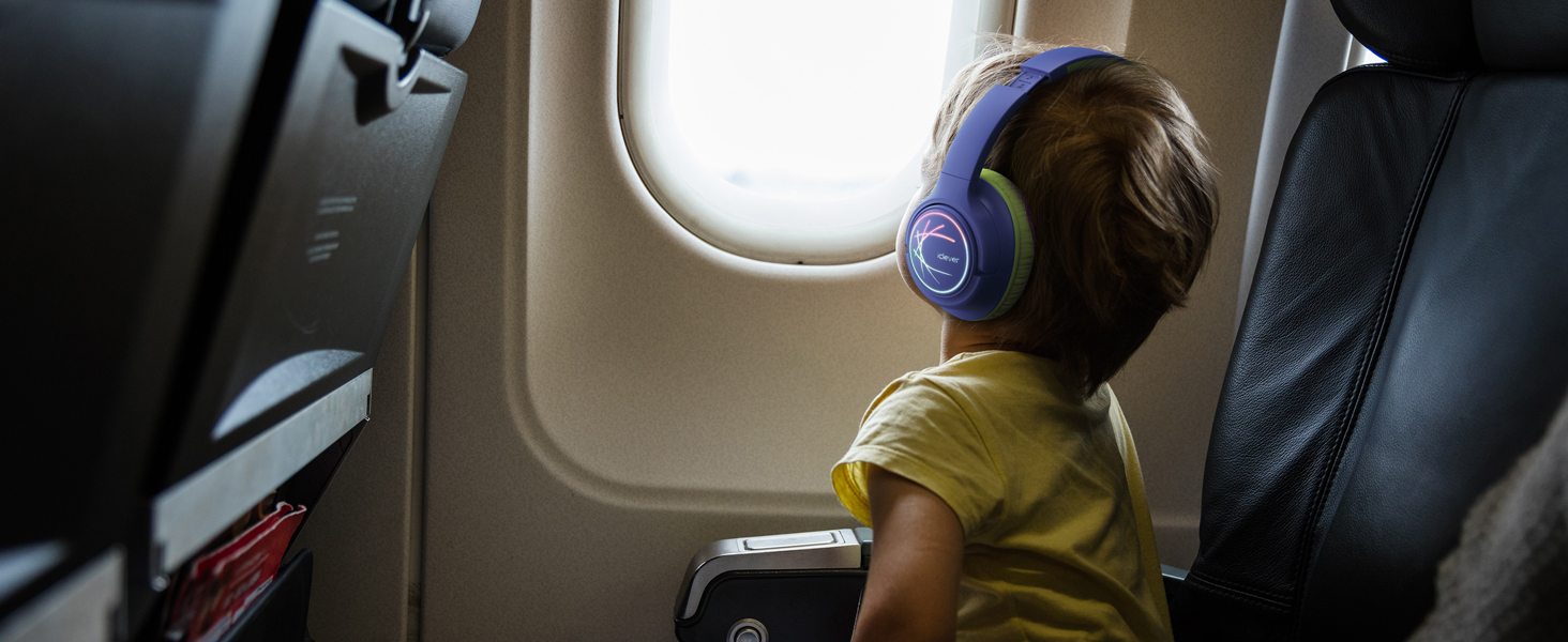 iClever Бездротові навушники для дітей з LED-підсвіткою, обмеження гучності 74/85 дБ, 43 години роботи, стерео звук, Type-C, AUX-кабель, Bluetooth 5.3, для планшетів/подорожей (зелено-блакитний)