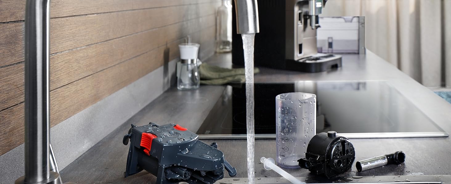 Кавомашина De'Longhi Magnifica Evo ECAM 292.81.B з LatteCrema, 7 програм, срібна
