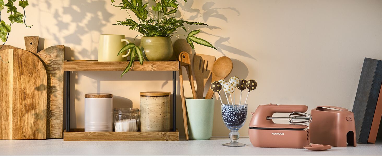 Міксер ручний Kenwood QuickMix Go HMP40.000GY (350W, червоний) з кейсом, вінчиком та гаком для тіста