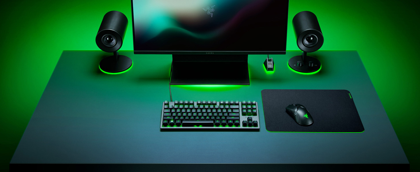 Ігровий килимок для миші Razer Gigantus V2 Large (450 x 400 x 3 мм) — текстурований мікротканинний килимок з протиковзанням, чорний