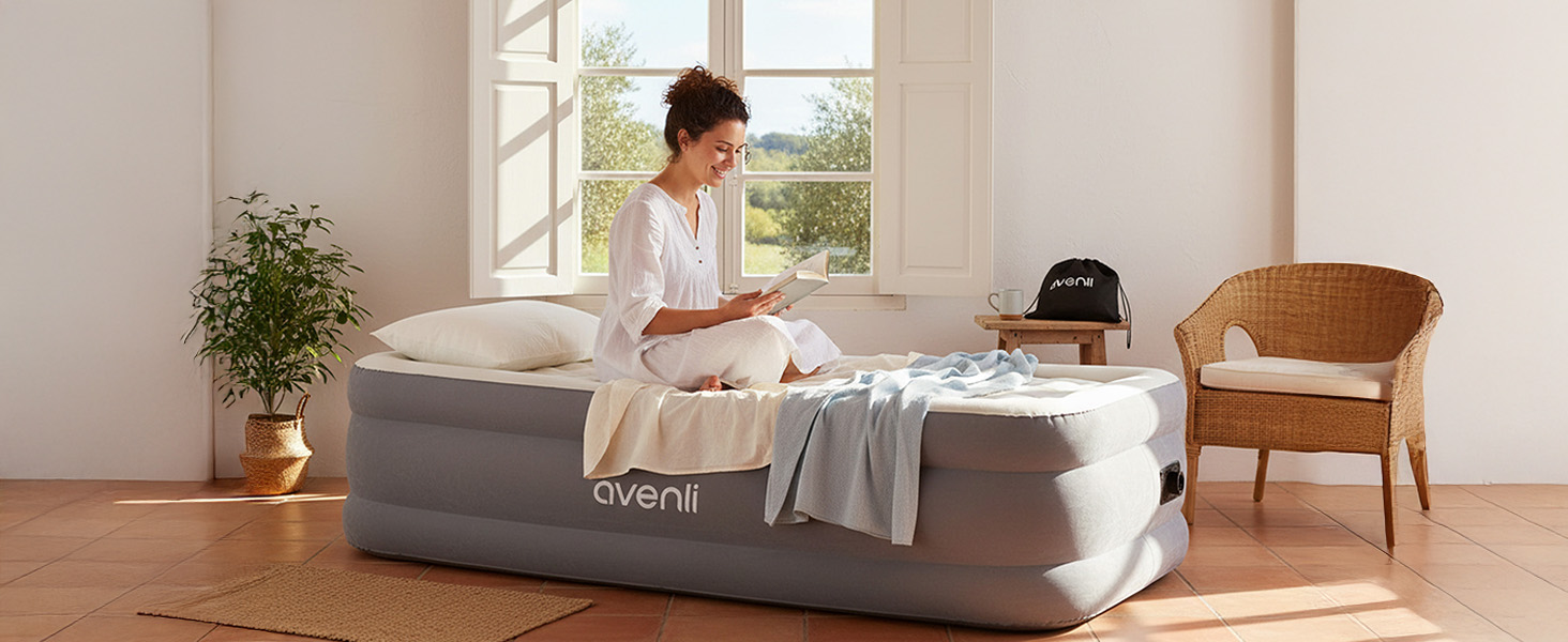 Надувний матрац-ліжко AVENLI для 2 осіб, 203x152x36 см з інтегрованою помпою, флаокова поверхня, для кемпінгу та дому