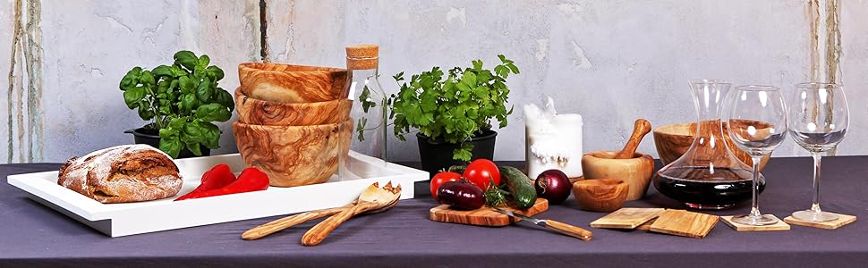 High-quality napkin holder made of sustainable olive wood from NATUREHOME – Exclusive, durable, and eco-friendly napkin dispenser wood standing 16 x 10 x 5 cm
