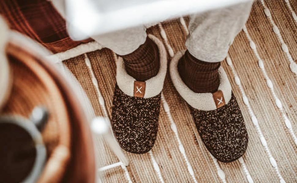 Чоловічі тапочки ULTRAIDEAS з плюшем, теплі зимові тапочки з ворсистим підкладкою, зручні тапочки з піною Memory Foam, антиковзка гумова підошва, для дому та вулиці, розмір 42/43 EU, темно-сірий