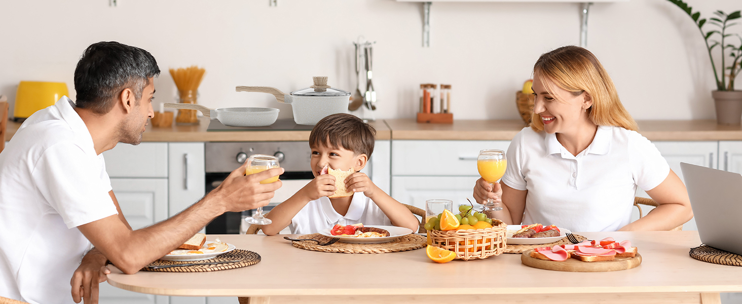 Набір посуду RIOVARM: сковороди з антипригарним покриттям (18см, 20см, 24см) та каструля з кришкою, без PFOA