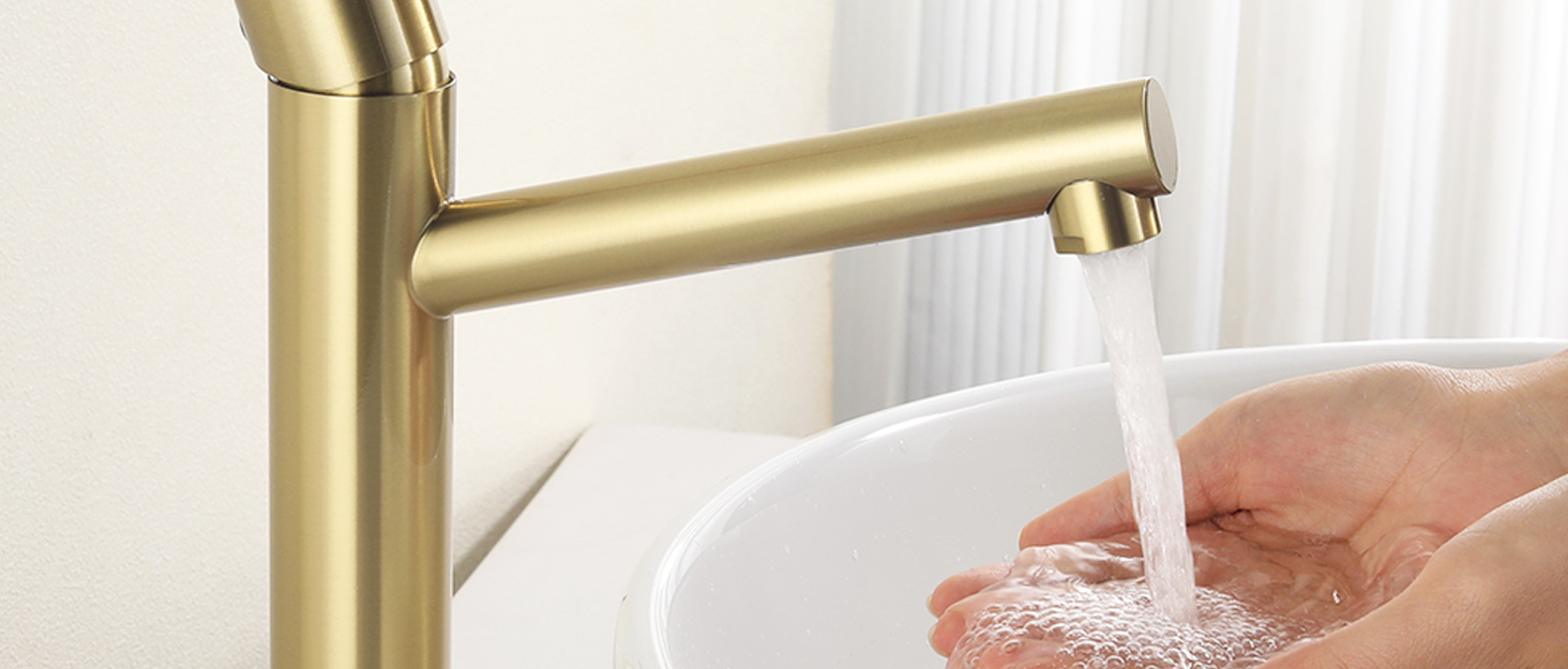 Змішувач кухонний настінний висувний з душем, поворотний 360°, з нержавіючої сталі, матовий, монтажне отвір 15 см