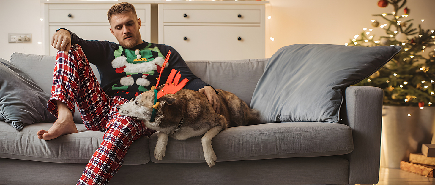 Чоловічі тапочки KuaiLu з піною пам'яті, зручні, ручної роботи, з мікрозамшею, з підтримкою склепіння стопи, з підкладкою з штучного хутра, гумова підошва, для дому та вулиці (48 EU, Чорний)