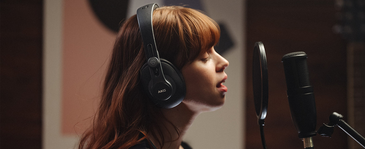 Мікрофон AKG P120 - студійний, велика мембрана, для запису, чорний