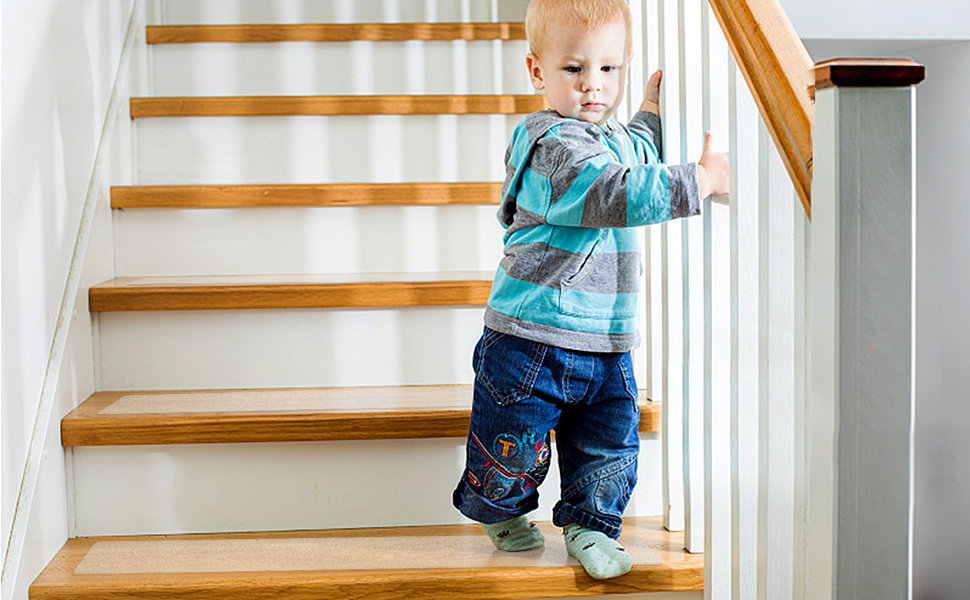 Transparent Stair Treads - 15 Piece Set - 10 x 81cm Anti-Slip Carpet for Stairs - Self-Adhesive Non-Slip Stair Mats for Wood Steps