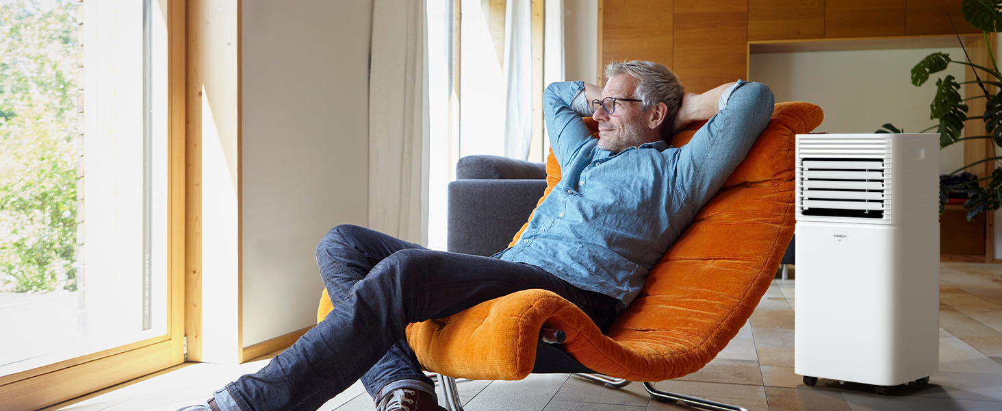 Мобільний кондиціонер MEDION E701 (9000 BTU) з випускним шлангом, для кімнат до 25м², 3-в-1 (охолодження, осушення, вентиляція), з пультом дистанційного керування, функція сну, MD 37730