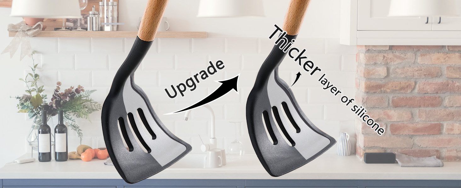 Набір кухонних аксесуарів 12 шт. з силікону з дерев'яними ручками, термостійкий антипригарний набір посуду: щипці, лопатки, ложки. Бежевий колір