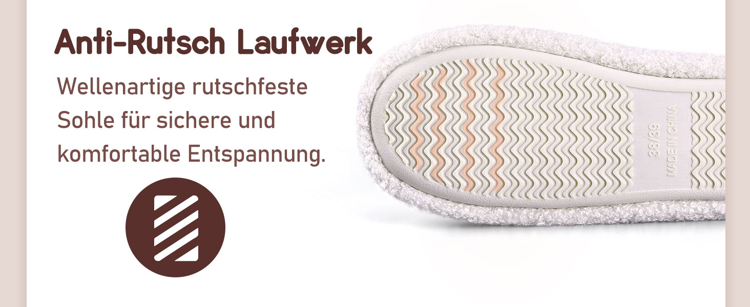 Тапочки жіночі зимові теплі з піною Memory Foam та антиковзною підошвою, 38/39 EU, білі