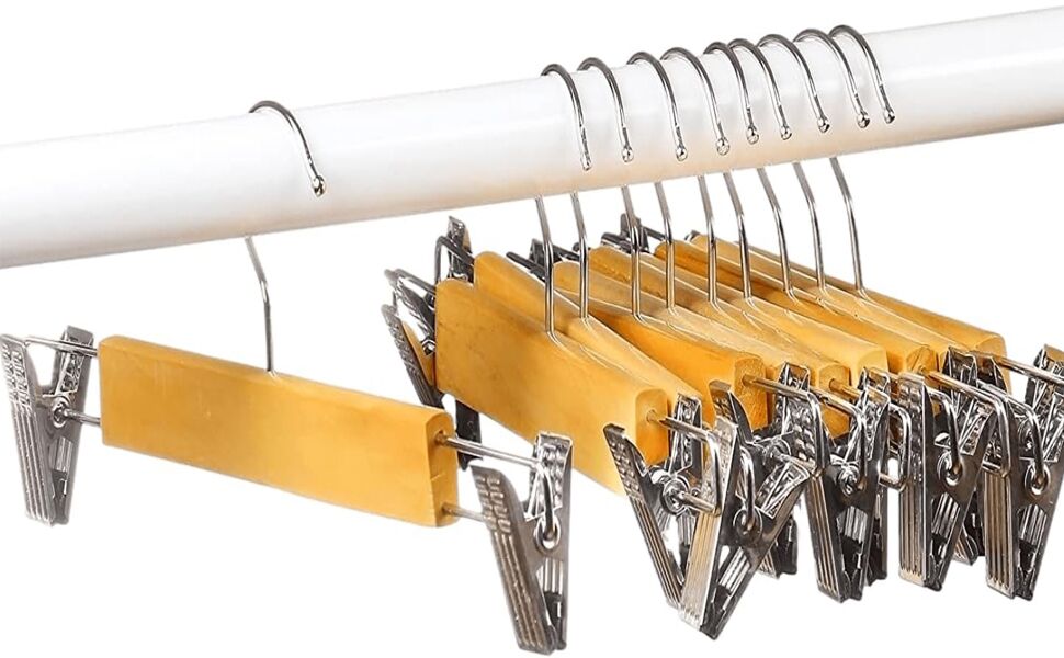 10 дерев'яних вішалок для одягу 35 см, міцні вішалки для штанів, з поворотним гачком 360°, металеві вішалки для одягу, економія місця, з антиковзними кліпсами для штанів, шкарпеток, спідниць (колір дерева)
