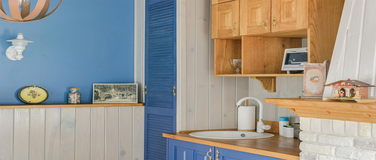 Тримач для келихів Yhuasia (2 шт.) - рейка для склянок, металева підвісна конструкція для бару, кухні, ресторану, пабу, чорний