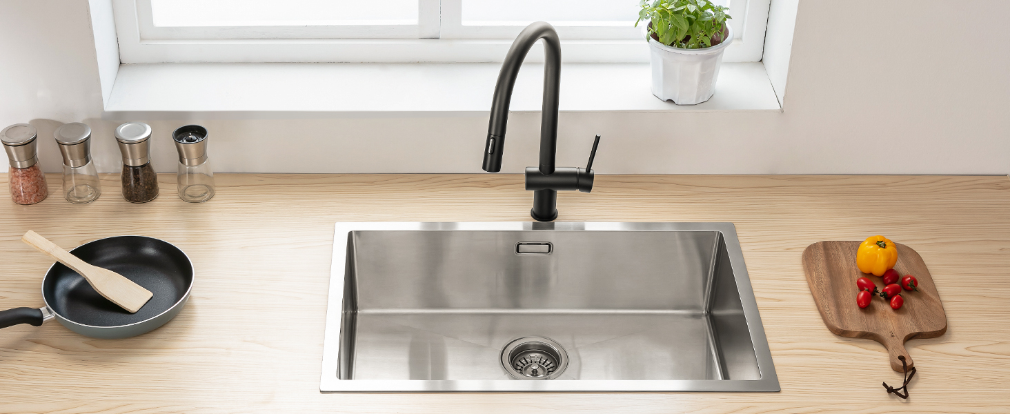 Чорний кухонний змішувач CECIPA SOFETIY SERIE з висувною лійкою, 360° поворот, нержавіюча сталь, 2 режими струменя