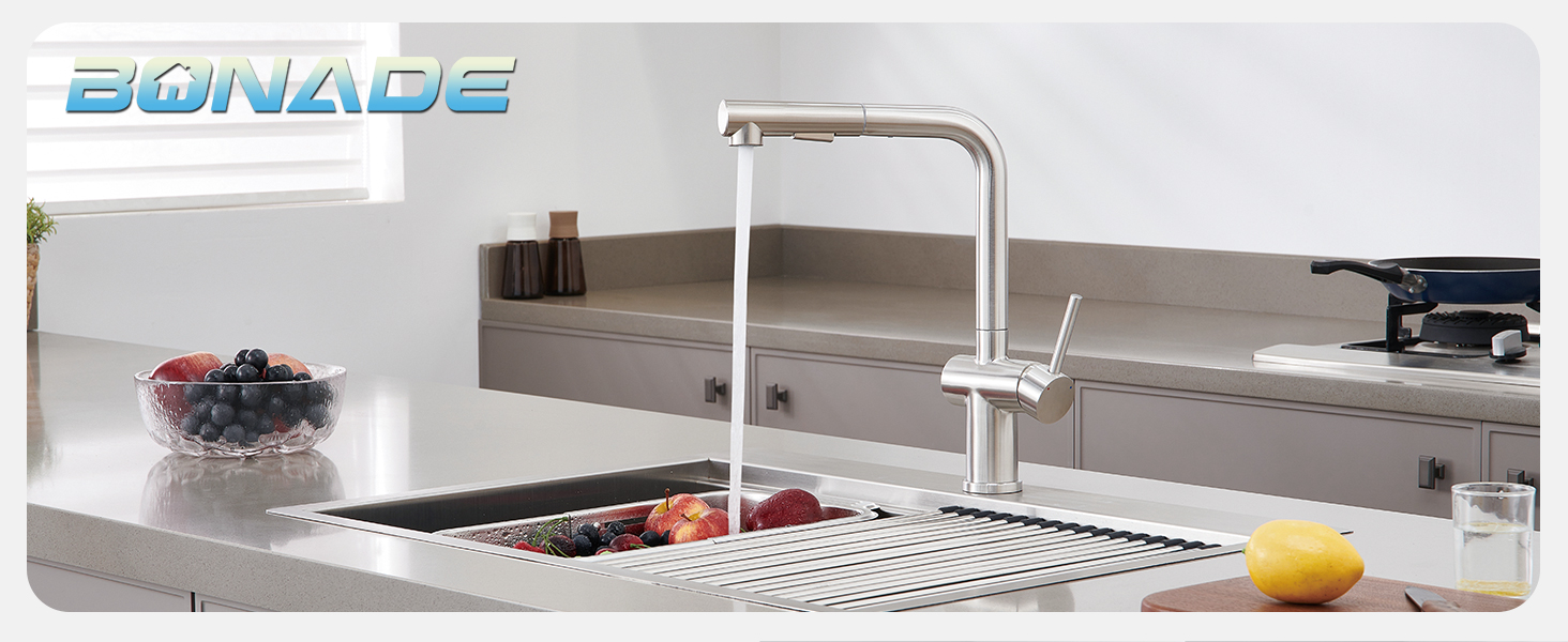 Змішувач кухонний з висувною лійкою, високого тиску, з двома режимами струменя, поворотний на 360°, L-подібний, з нержавіючої сталі (шліфований)