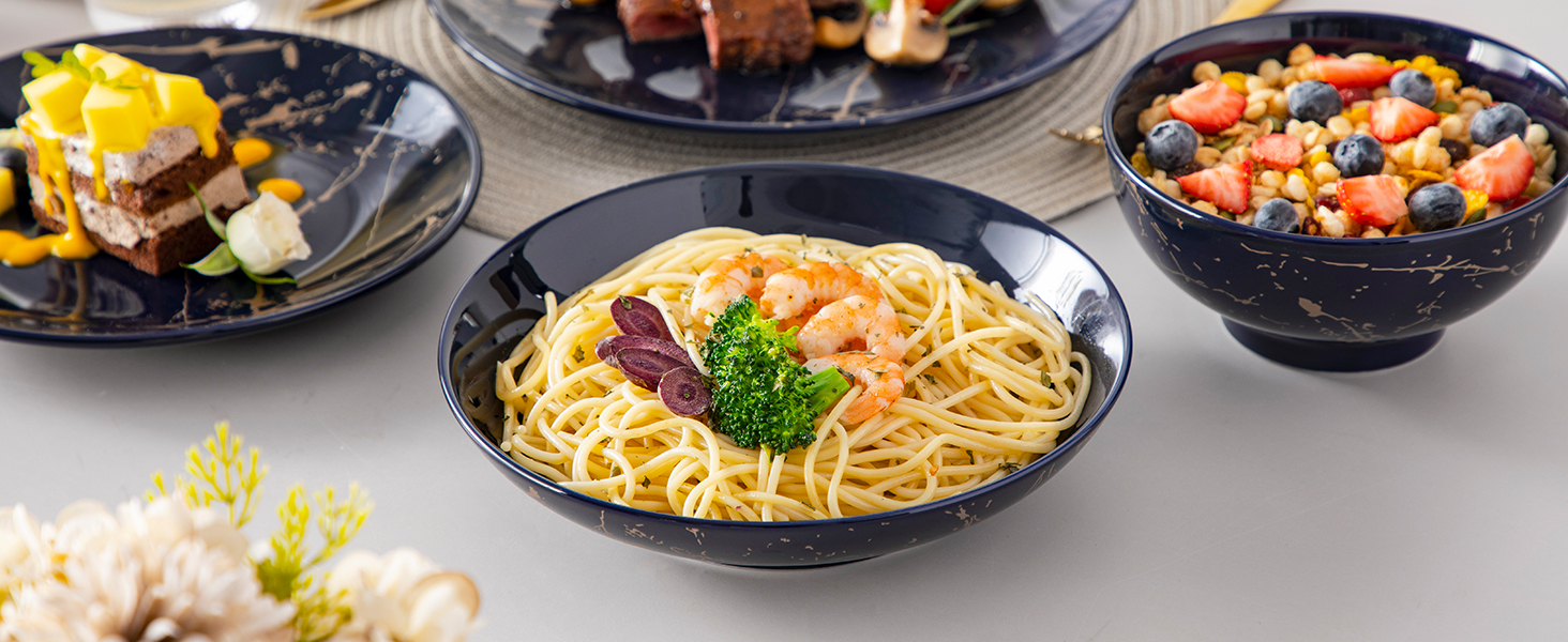 Набір посуду Lovelcasa Sweet Daphne, 32 елементи, порцеляновий сервіз з золотим декором для 8 осіб (темно-синій)