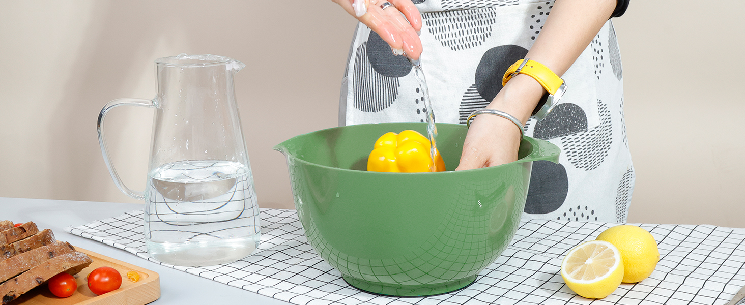 Набір мисок для змішування BoxedHome (4 шт.) - зелений, з нержавіючої сталі, з антиковзним покриттям, для салатів та сервірування