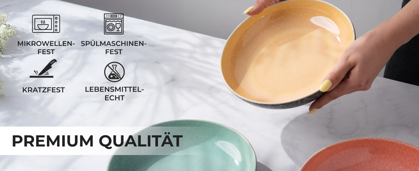 Набір посуду Miamio Las Palmitas (24 предмети) для 6 осіб: тарілки, чашки, супові тарілки, миски для каші/пасти. Можна мити в посудомийній машині, використовувати в мікрохвильовій печі та духовці.