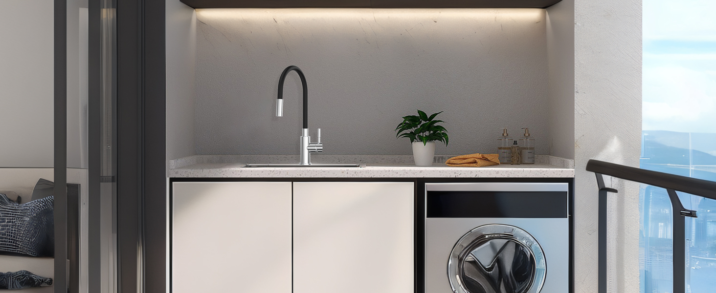 Чорний кухонний змішувач з гнучким виливом, 360° обертання, 2 режими струменя, нержавіюча сталь