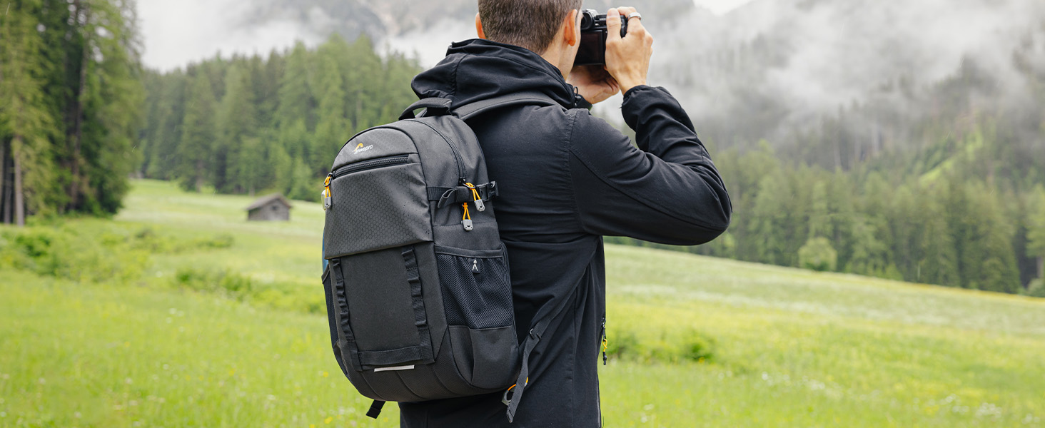 Сумка для камери Lowepro Adventura TLZ 30 III, чорна - для бездзеркальних камер Sony Alpha 7 та Canon Rp