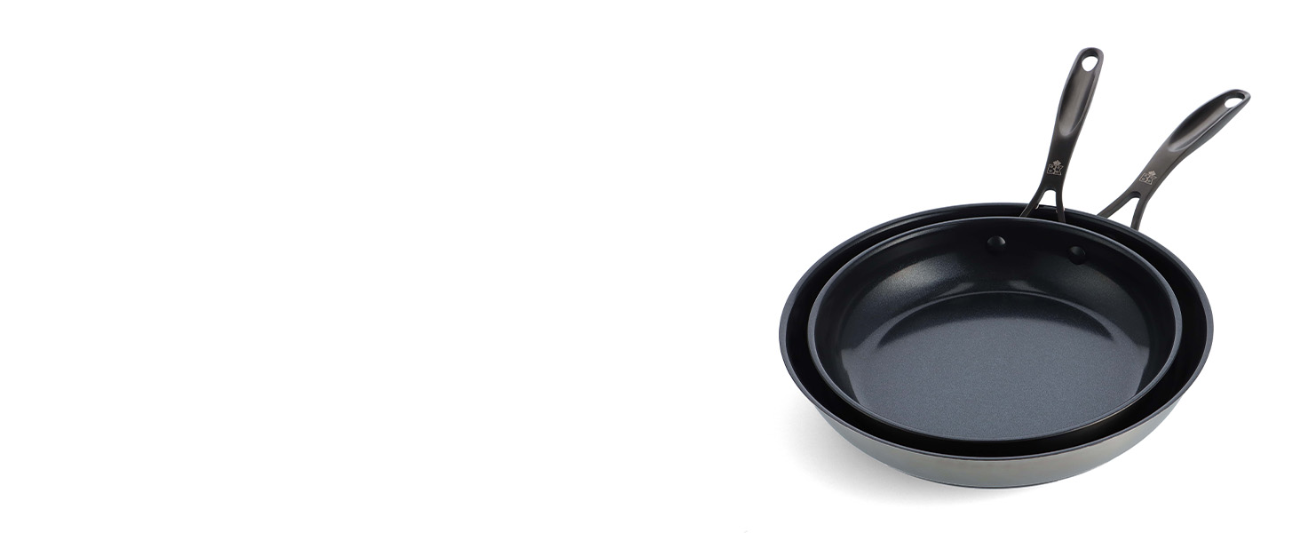 Набір посуду BK Ceramic Black 7-piece з нержавіючої сталі з керамічним антипригарним покриттям без PFAS, чорний. Ідеально для приготування їжі на індукційних плитах, безпечний для миття в посудомийній машині та використання в духовці.