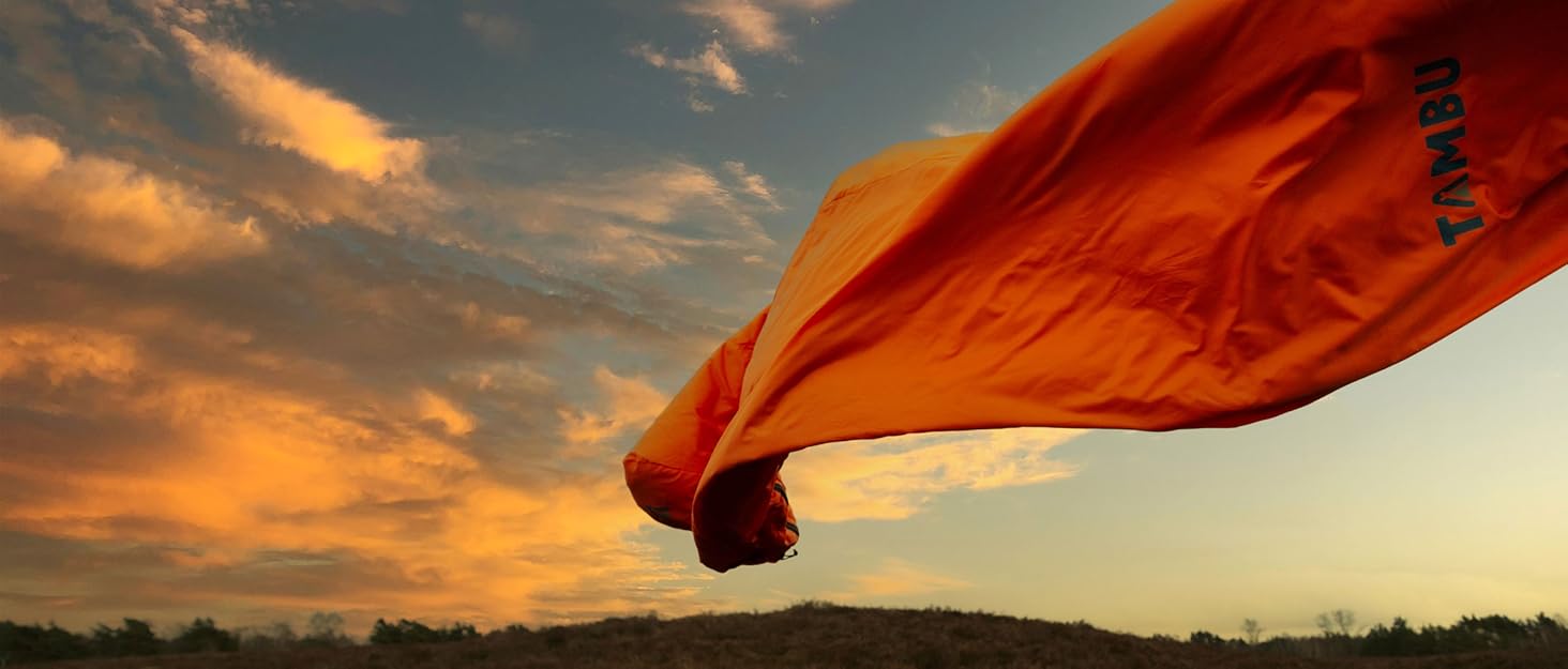 Спальний мішок Tambu Mumienschlafsack 80x210см - компактний, для літа, осені та зими. Підходить для кемпінгу, подорожей, фестивалів. PFC-free (помаранчевий)