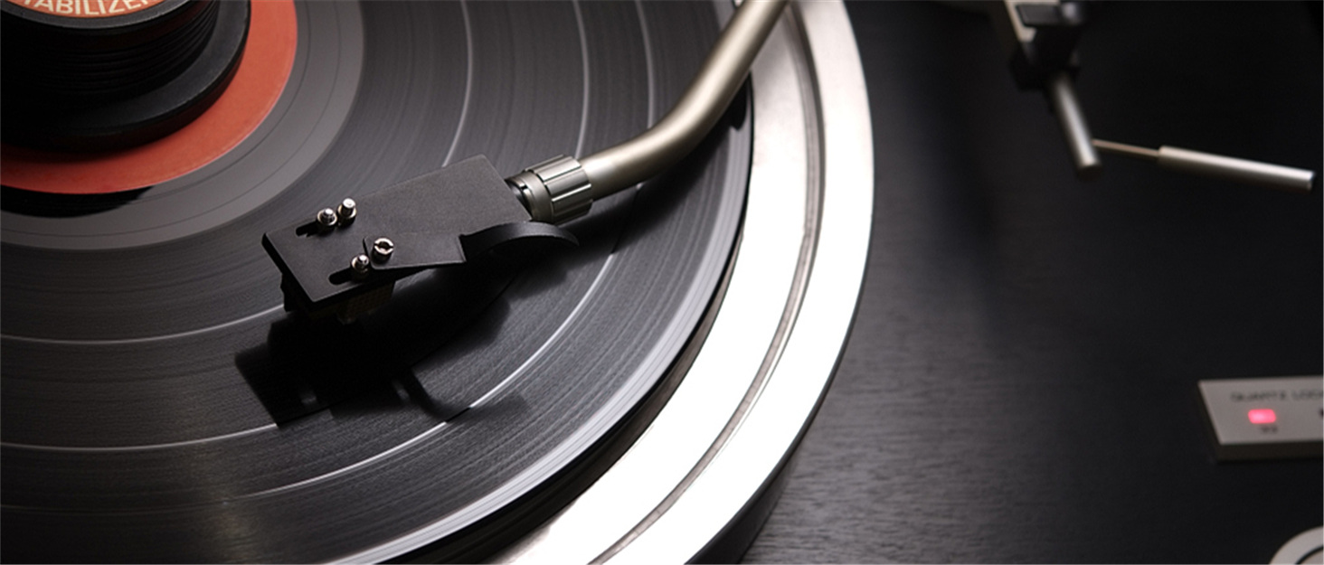 Набір для чищення вінілових платівок 6 шт: щітка з велюру, мікрофібра, антистатична рідина, повітряний обдув, щітка для голки