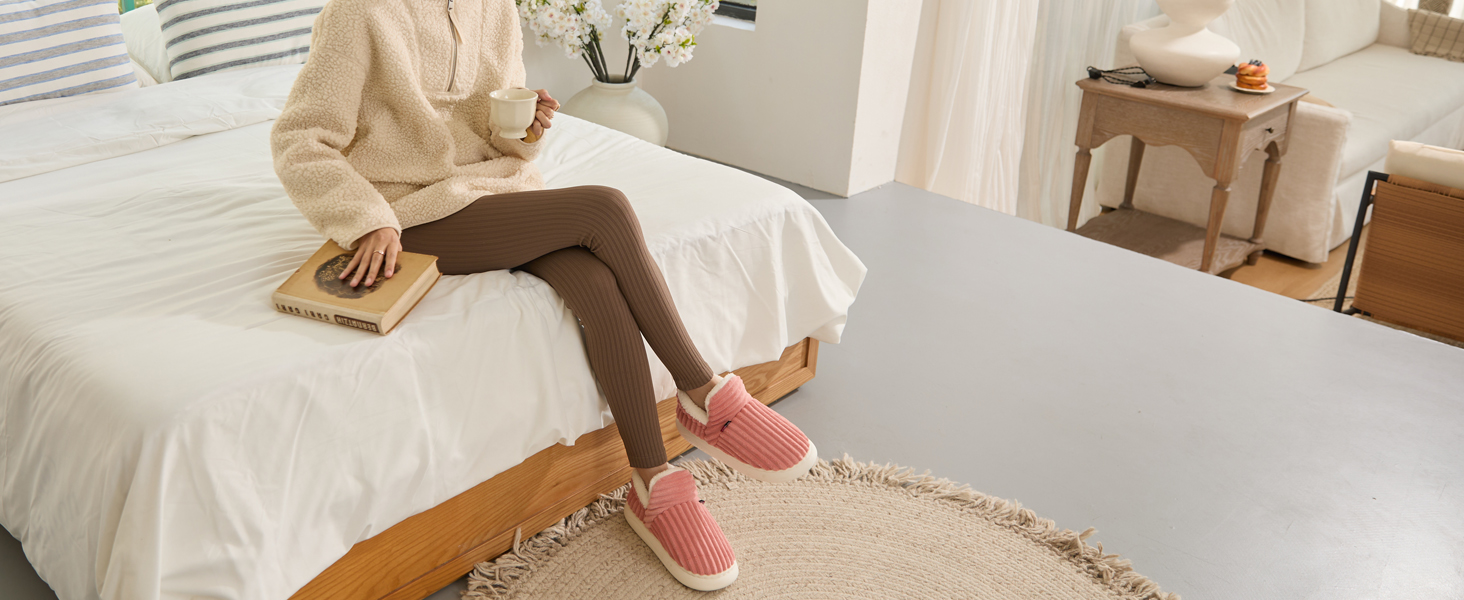 Тапочки зимові жіночі та чоловічі теплі, закриті, з плюшу, м'які, сучасні, зручні, елегантні, з антиковзким покриттям, з пам'яті піною, 38/39 EU, рожеві