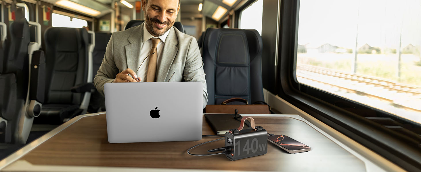 Портативний акумулятор для ноутбука 140W, 50000mAh, з LED дисплеєм, PD3.1, QC4.0, 4 виходи, 2 входи (Чорний)