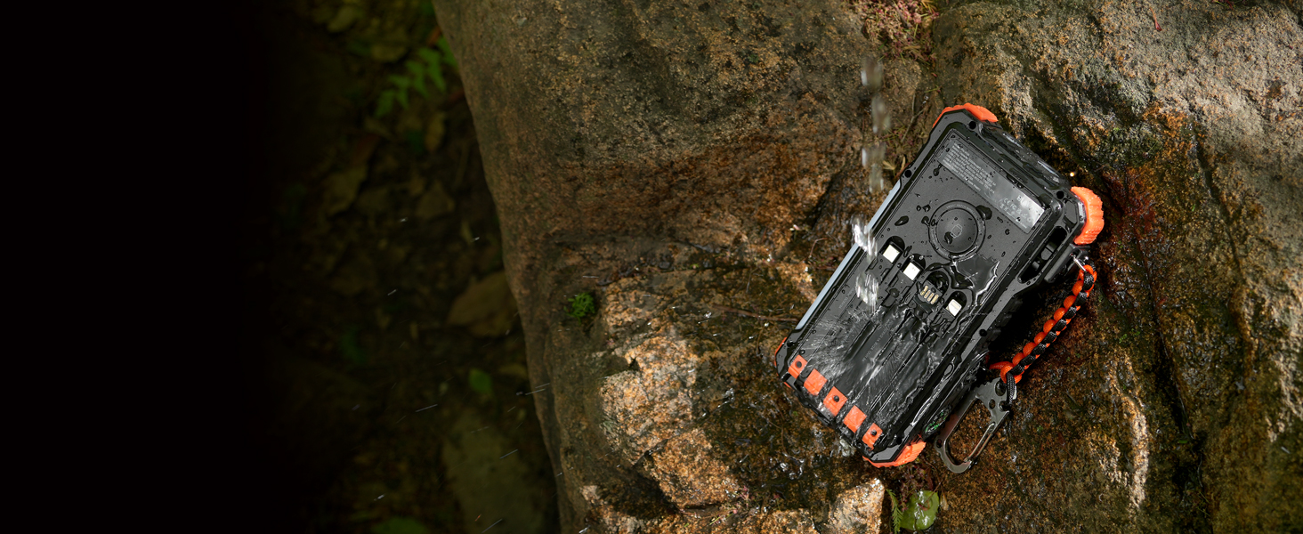 Портативний зарядний акумулятор BLAVOR Solar 20000mAh з кабелем, 20W, сонячний, USB-C, для телефонів та Apple Watch, з ліхтариком та карабіном, оранжевий