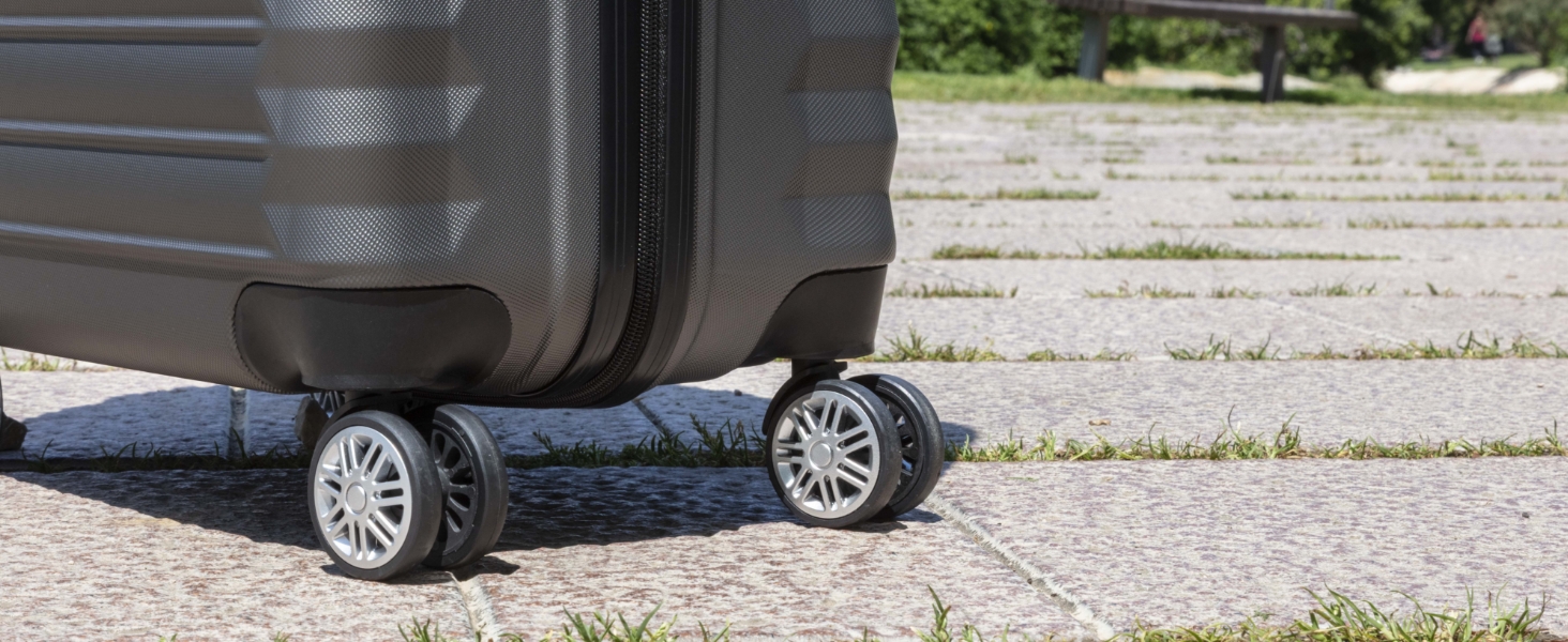 Набір валіз NUMADA 4 шт. (75см, 63см, 53см, органайзер) - ABS, жорсткий, з коліщатами