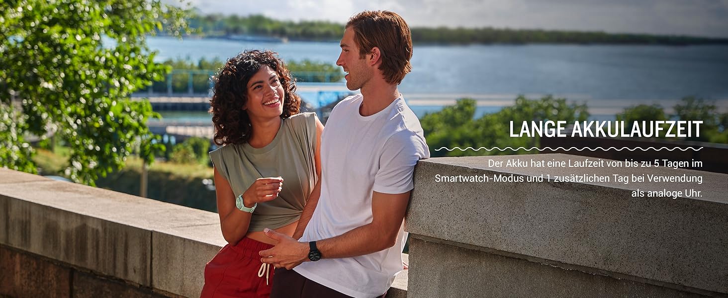 Гармін Vívomove Trend – гібридний смарт-годинник з аналоговими стрілками та сенсорним дисплеєм, фітнес- та здоров'я-функції, аналіз сну, Garmin Pay, сповіщення та до 5 днів роботи від акумулятора. Колір: чорний