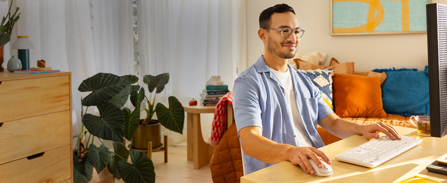 Комплект бездротової клавіатури та миші Logitech MK295 з технологією SilentTouch, QWERTZ, чорний, для комфортної роботи