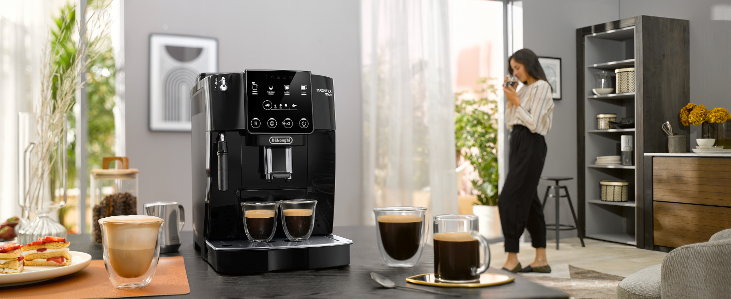 De'Longhi Magnifica Start ECAM222.20.B, fully automatic coffee machine with milk frother, for cappuccino, with espresso direct selection and 2x espresso function, 13-stage conical grinder, 1450 W, Black. Fully automatic coffee machine with touch display.