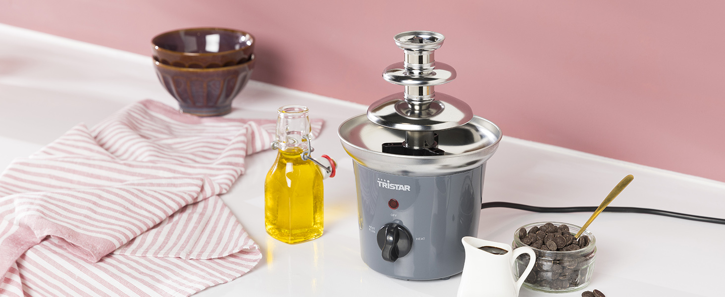 Шоколадний фонтан Tristar CF-1603 з нержавіючої сталі, 3 рівні, 0,4 л, функція підігріву, 32 Вт
