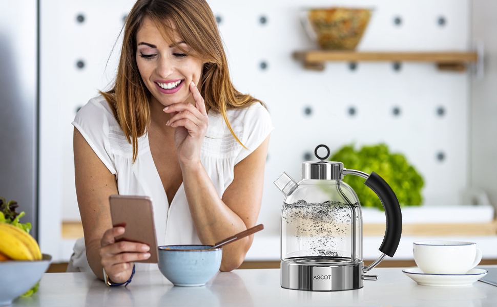 Електричний чайник зі скла ASCOT, 2200W, 1.5L, без BPA, тихий, з функцією автоматичного відключення та захистом від сухого кипіння, білий (сріблястий)