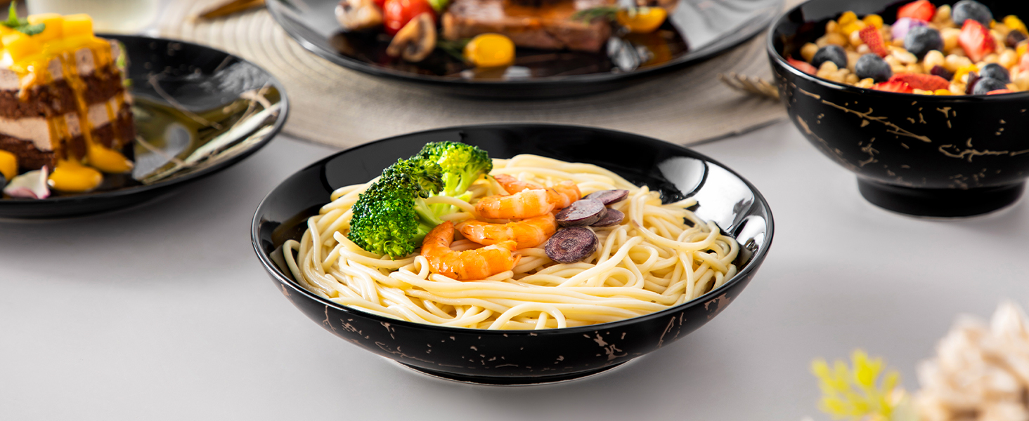 Набір посуду Lovelcasa Sweet Daphne 32-елементний, порцеляновий сервіз з золотим декором для 8 осіб (чорний)