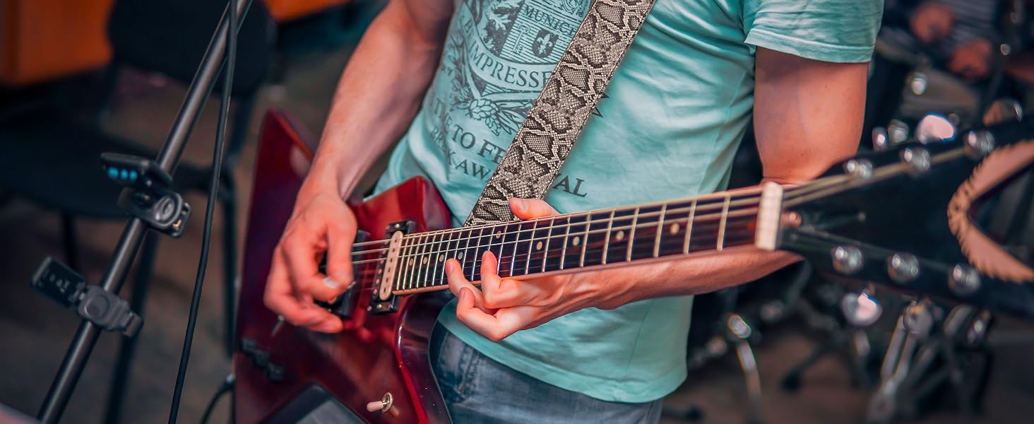 Шкіряний гітарний ремінь Nefelibata 2.3' з повним тисненням, м'яка підкладка, для бас-, електро- та акустичної гітари (Sahara Yellow Embossed) - колір Sahara Yellow (сірий)