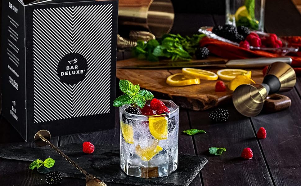 Набір бармена Boston Shaker Set BarDeluxe® 5 предметів: шейкер, аксесуари, рецепти, сумка (золото)