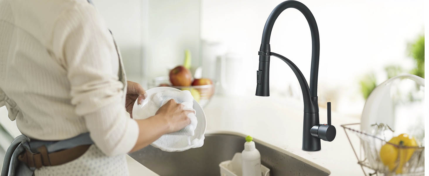 Кухонний змішувач з двома виливами, поворотний 360°, з висувною лійкою, з спіральною пружиною, для мийки, чорний, з матовою обробкою